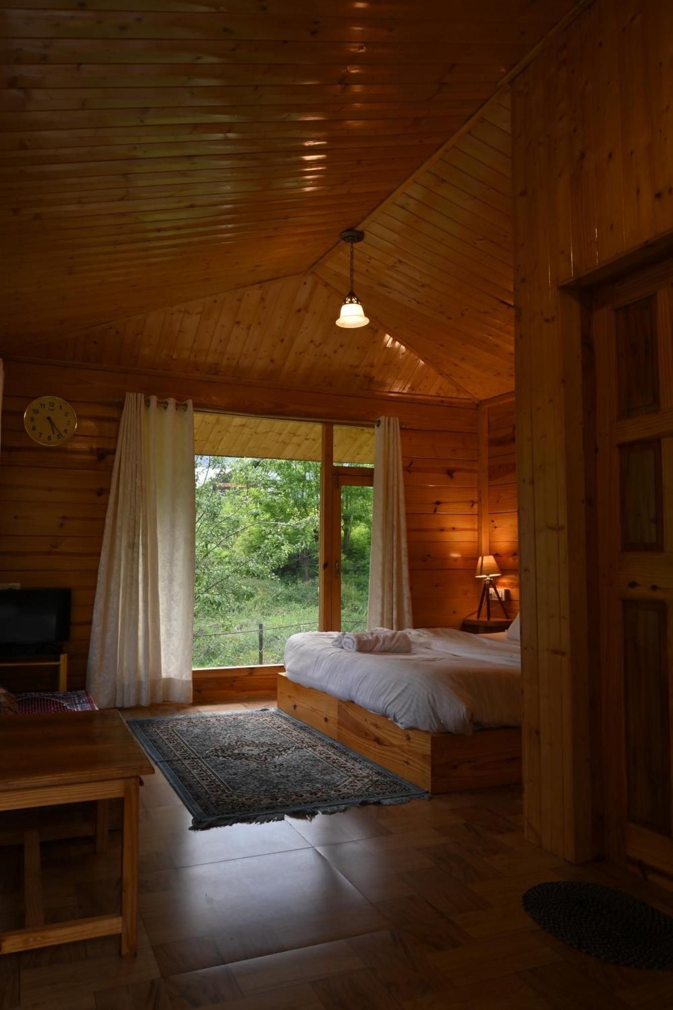 Cascade Mountain Retreat Manali Bed & Breakfast Exterior foto