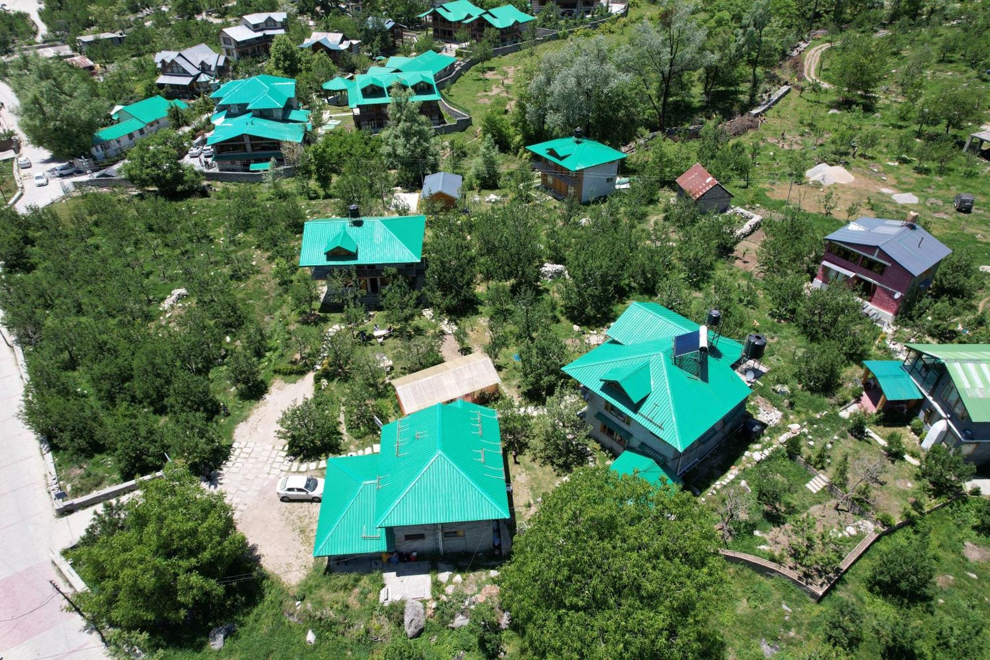 Cascade Mountain Retreat Manali Bed & Breakfast Exterior foto